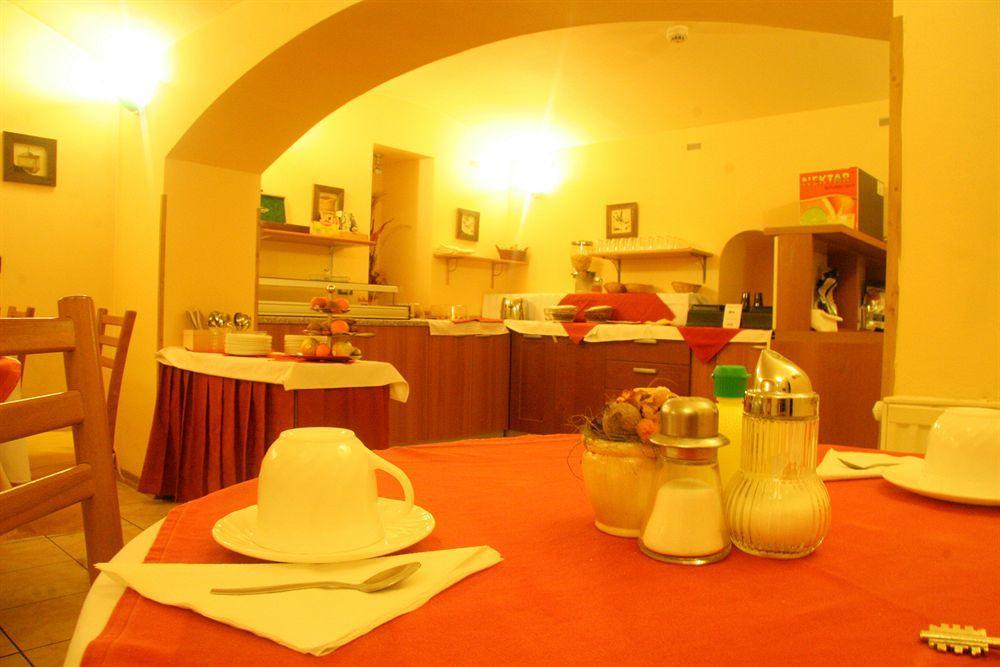 Central Hotel Tiepolo Πράγα Εξωτερικό φωτογραφία