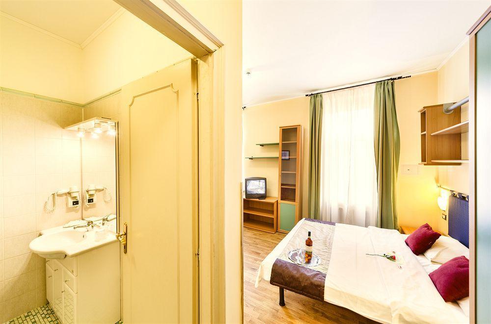 Central Hotel Tiepolo Πράγα Εξωτερικό φωτογραφία